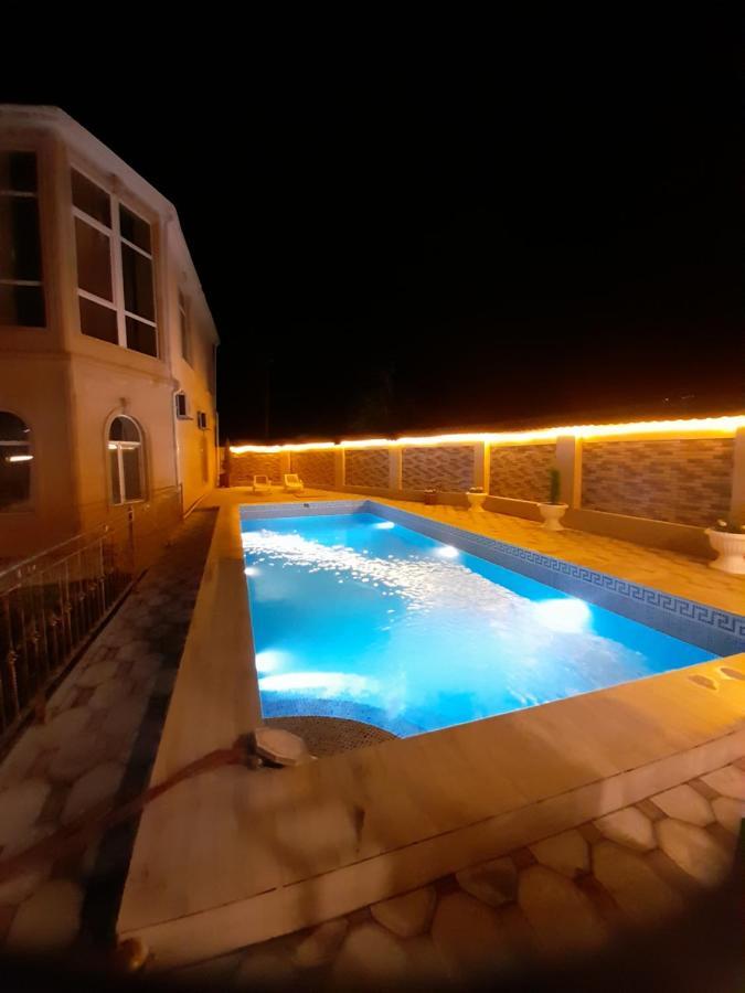 Raffles Villa With Pool 가발라 외부 사진
