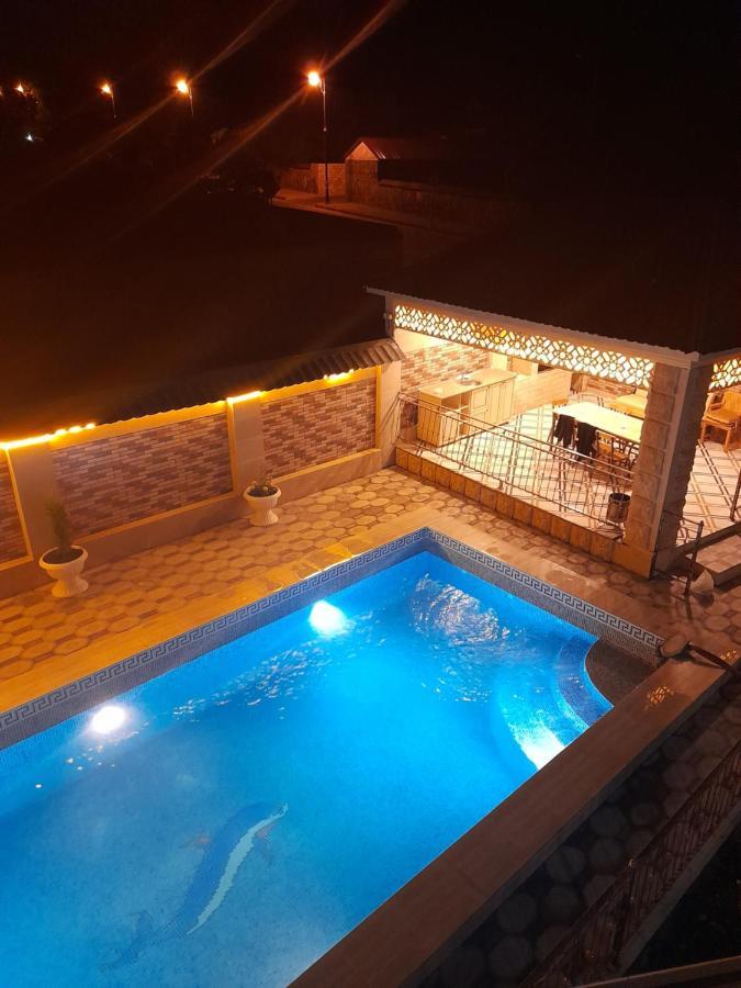 Raffles Villa With Pool 가발라 외부 사진