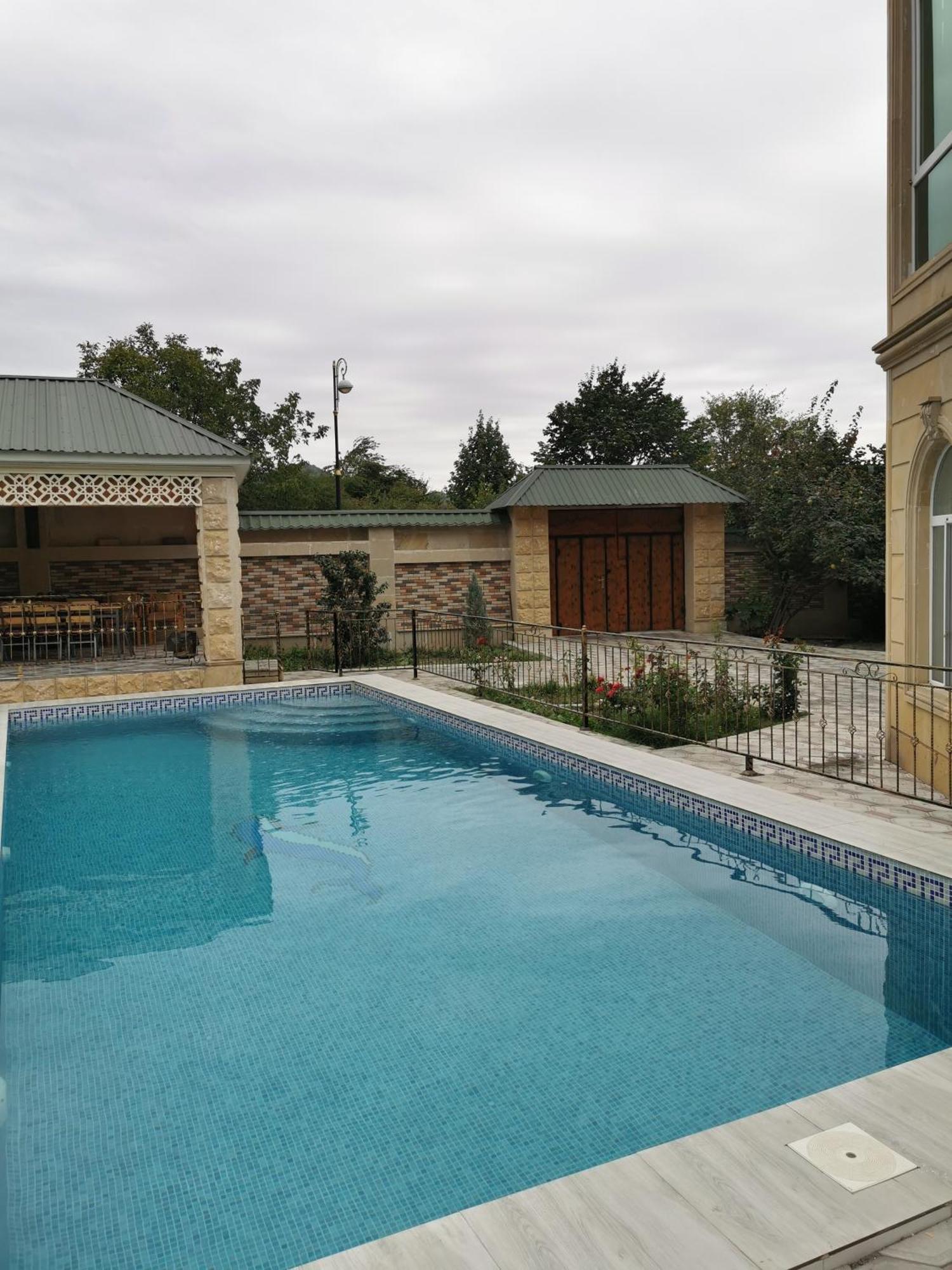 Raffles Villa With Pool 가발라 외부 사진